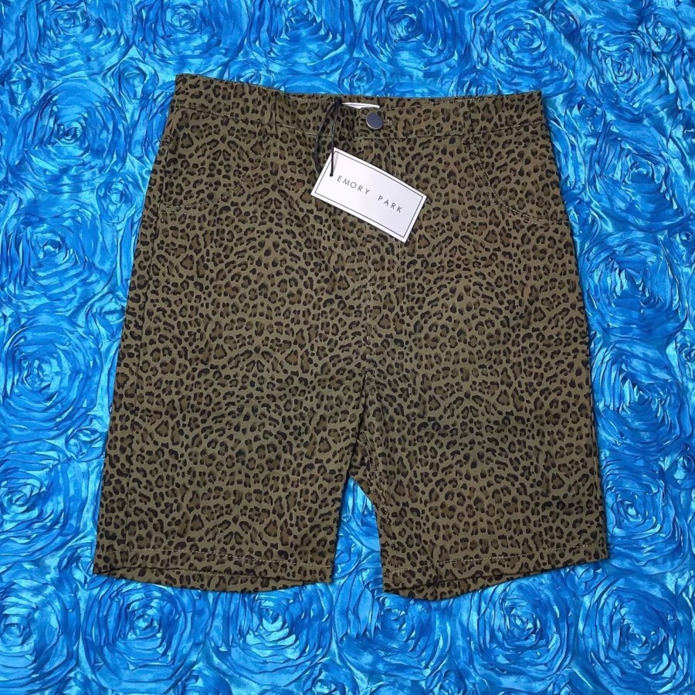 NWT Emory Park Olive Cheetah Bermuda Shorts Medium